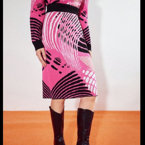 ABSTRACT KNIT SKIRT - Picture 8 of 8